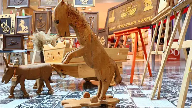 Hükümlü çocukların hazırladığı ilham veren sanat sergisi