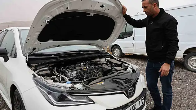 Sıfır kilometre araçta motor arızası yaşadı, 20 gün kullandı ve 5 aydır servisten dönmesini bekliyor.
