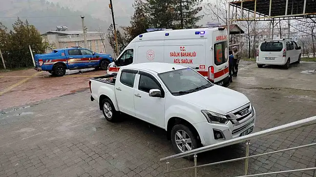 Tavşan Avında Kazara Arkadaşını Yaraladı