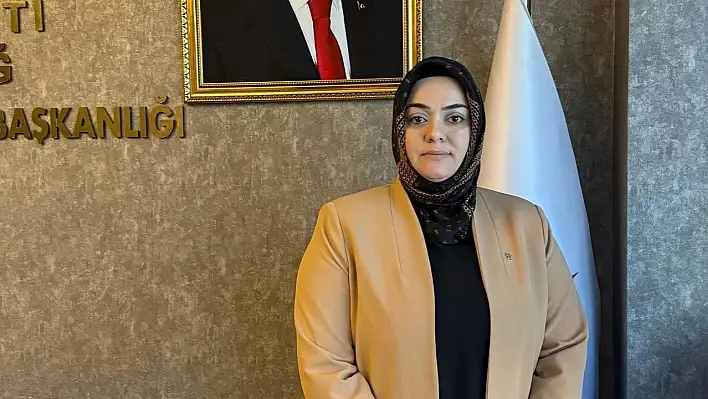 AK Parti Elazığ Kadın Kollarında Değişim Rüzgarı: Burcu Tüver'in İstifası İstendi
