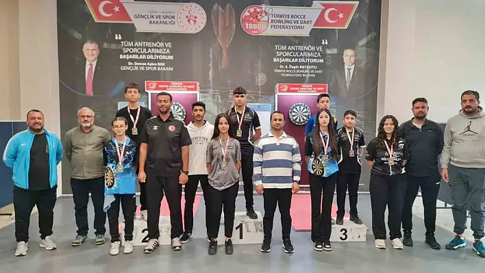 Elazığ Dart Takımı, Türkiye'nin Zirvesinde Yer Alıyor.