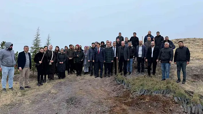 Sivrice'de Öğretmenler Günü dolayısıyla özel bir etkinlik  düzenlendi.