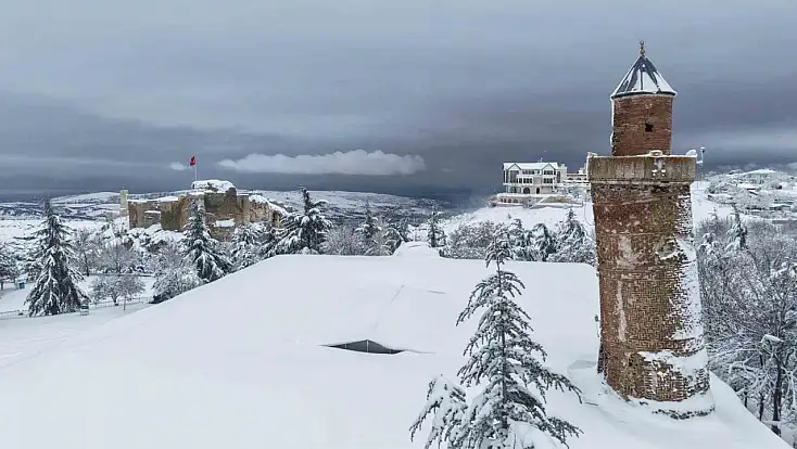 Harput'ta Beyaz Örtü: Kartpostallık Manzaralar
