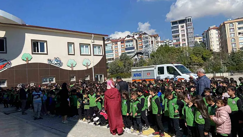 Elazığ'da Öğrencilere Yönelik Afet Farkındalık Eğitimi Düzenlendi.