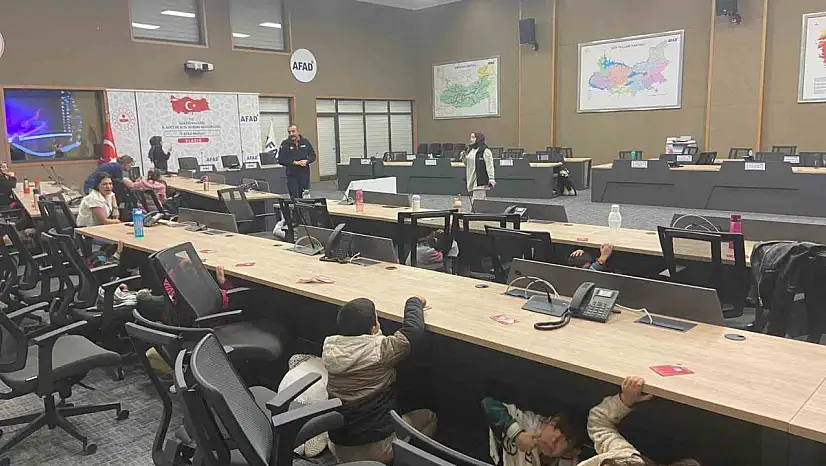 Elazığ'da öğrencilere afet farkındalık eğitimi verildi