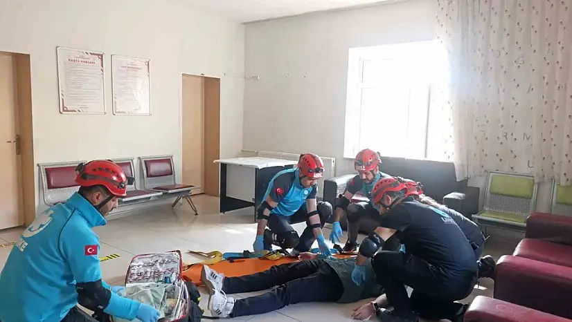 Palu'da deprem ve yangın tatbikatı  gerçekleştirildi.