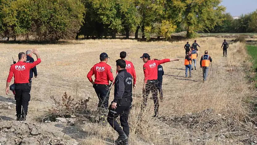 Elazığ'da kaybolan çocuğu bulmak için ekipler harekete geçti, arama çalışmaları devam ediyor