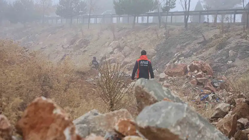 Elazığ'da kaybolan yaşlı adamı bulmak için ekipler harekete geçti