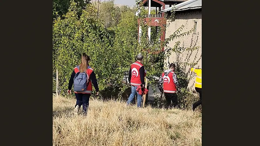Elazığ'da Kayıp Otizmli Çocuğu Arama Çalışmaları Sürüyor