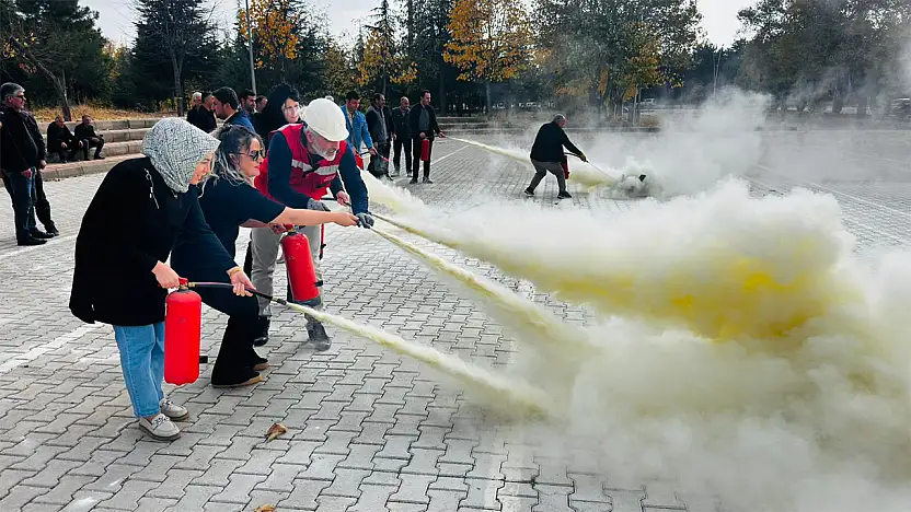 Fırat Üniversitesi'nde Yangın Tatbikatı Gerçekleştirildi
