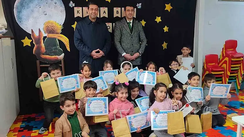 Kovancılar Müftüsü Çavaş Öğrencilerle Bir Araya Geldi